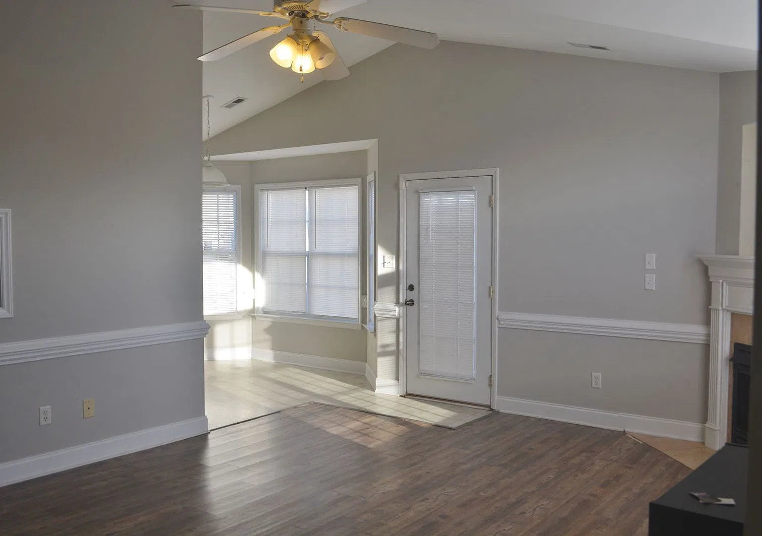 One Story 2 Bedroom 2 Bath Duplex — Photo 3