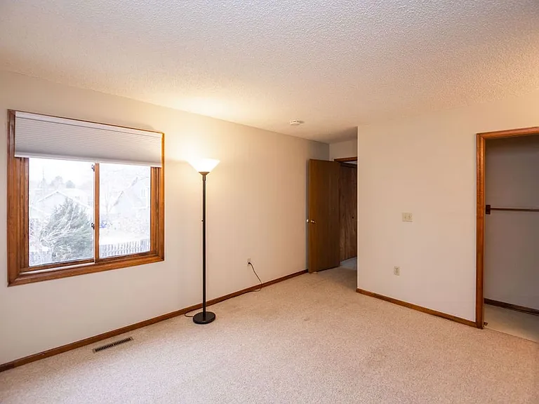 1937 Connecticut Dr — Photo 19