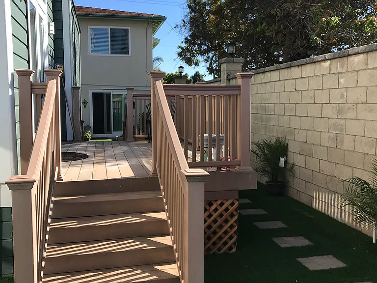 C Ave — Photo 9