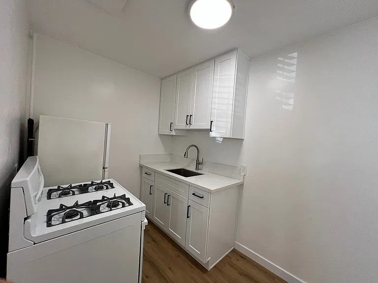 75 Granada Ave #A — Photo 12