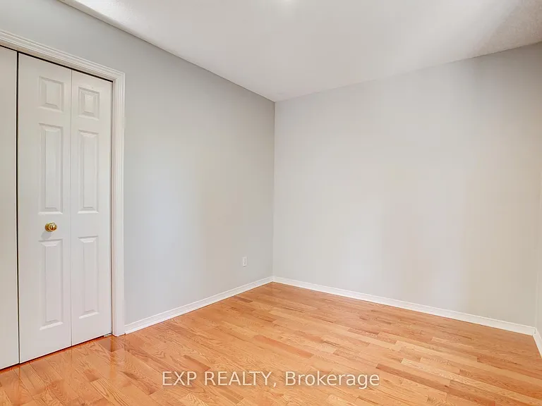 163 Daimler Dr — Photo 24