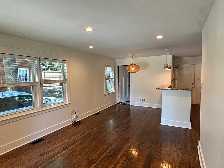 1209 Brighton Rd — Photo 3