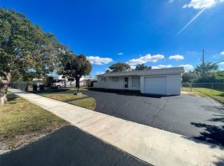 9120 SW 17th Ter, Miami, FL 33165