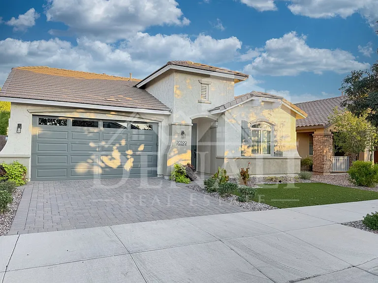 20399 E Arrowhead Trl — Photo 2