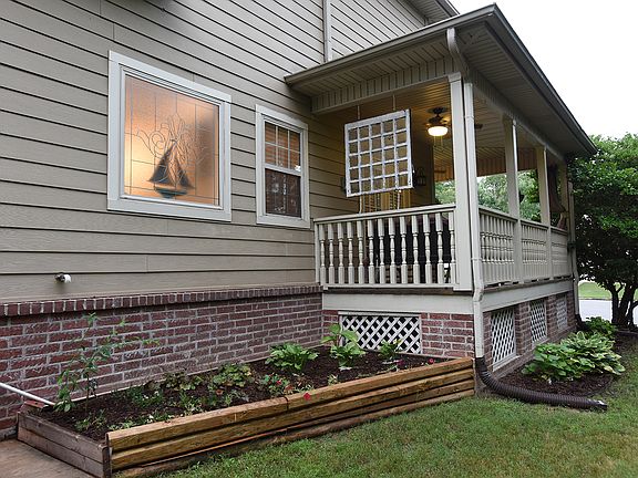 back side garden/porch