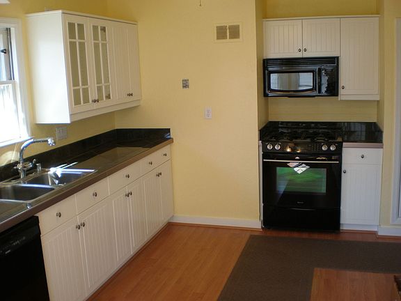 Ikea Cabinets duel fuel oven W/gas range