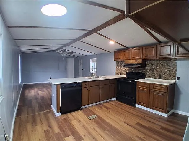 1234 Central Ave — Photo 4