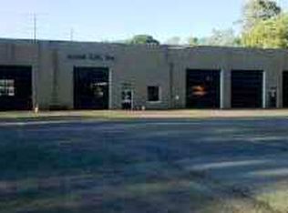 571 Plains Rd, Milford, CT 06461