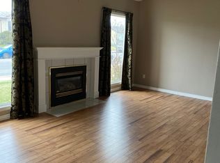 4350 38th St NW #1A, Edmonton, AB T6L4K4