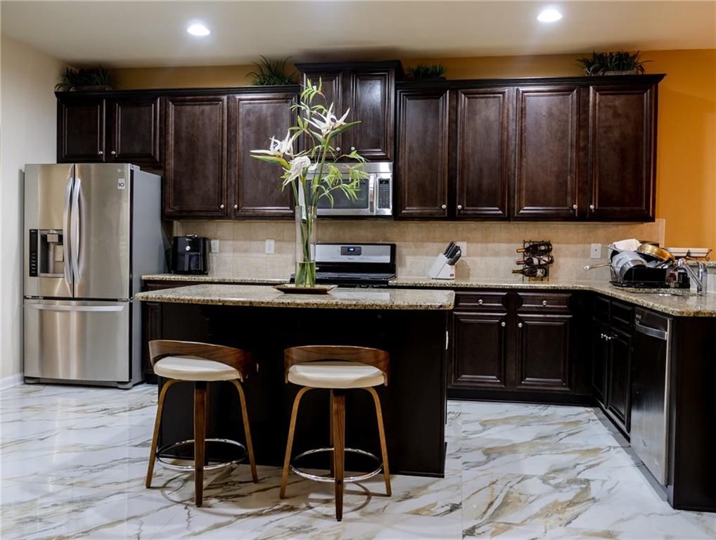 5268 Rosewood Pl, Fairburn, GA - View 5