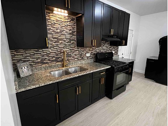 2nd image of 6627 S Drexel Ave #G