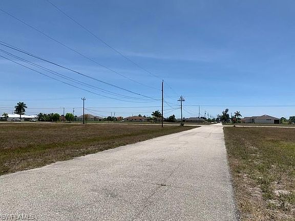 3rd image of 801 NW 37th Ave