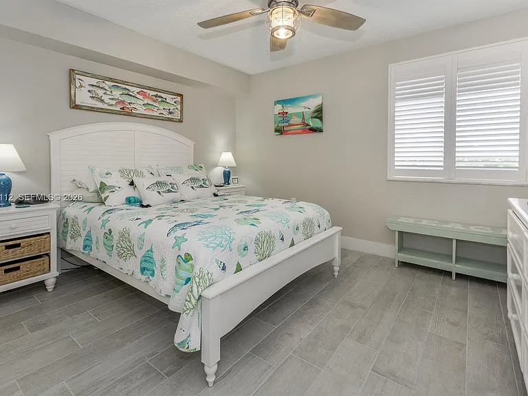 101 S Seas Dr #502 — Photo 30