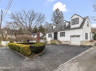 12 Concord St, Greenwich, CT 06831