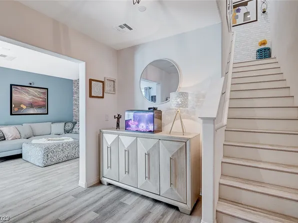 12329 Golden Wreath Rd #3, Las Vegas, NV 89183