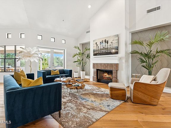 3rd image of 9097 E Calle De Las Brisas --