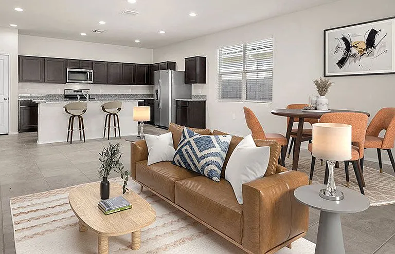 Broadway North at Estrella Vista — Photo 2