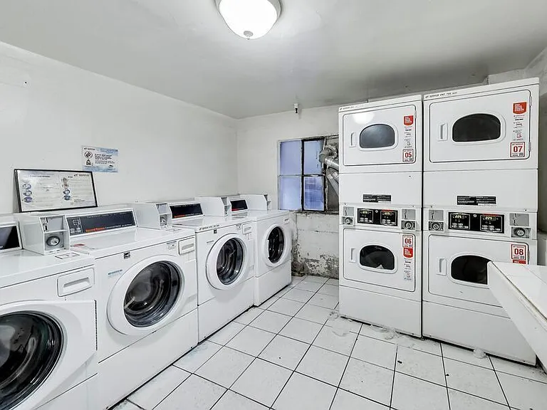 536 Leavenworth Street — Photo 22