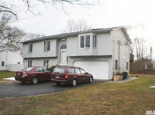 194 Central Ave, Bohemia, NY 11716