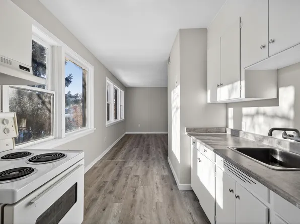 Creekside Apartments