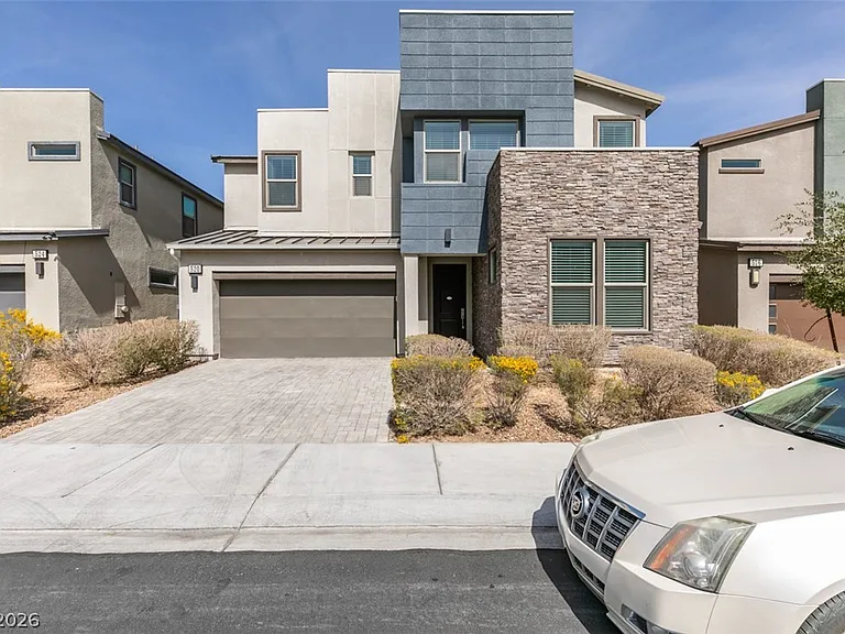 520 Founders Creek Ave — Photo 3