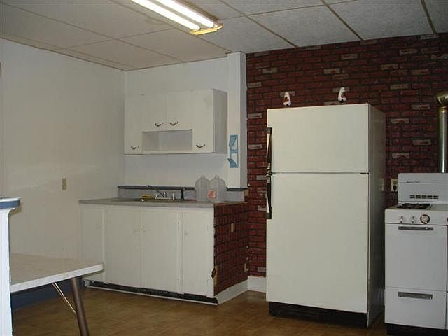 2nd image of 294 Remsen St