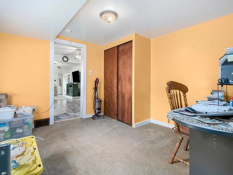 1334 College St — Photo 2