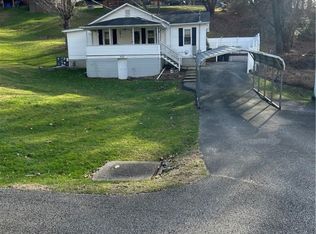 903 Houghton Dr, Charleston, WV 25311