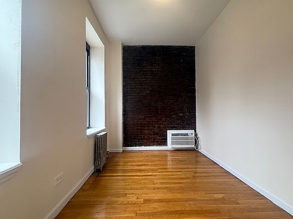 4th image of 300 E 81st St APT 1A