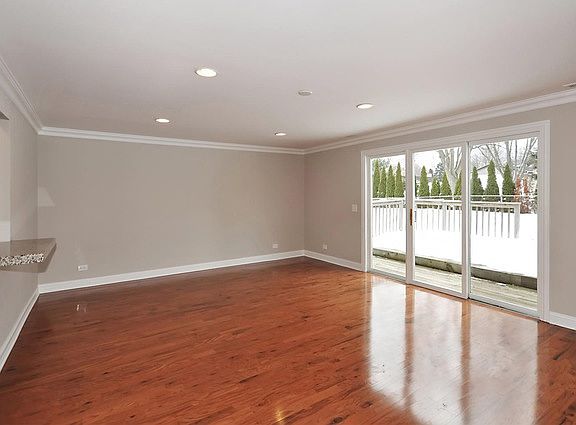 4th image of 105 Patricia Dr