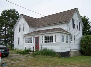 1860 N Hunt Rd, Deckerville, MI 48427