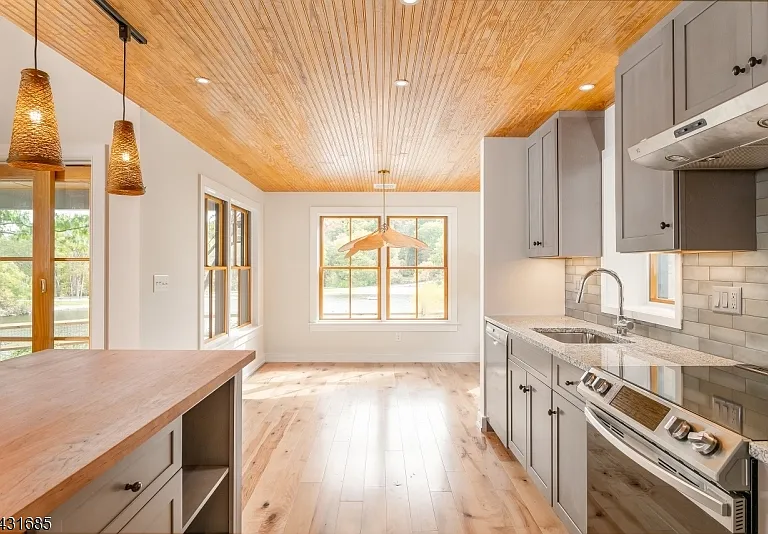 232 W Shore Dr — Photo 23