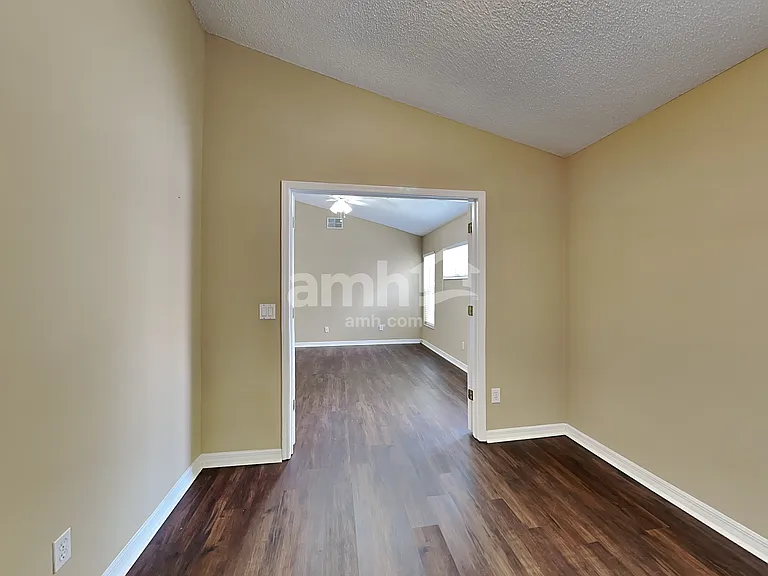 3616 Seminole Dr — Photo 19