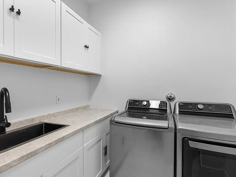 17606 Circle Pond Ct — Photo 36
