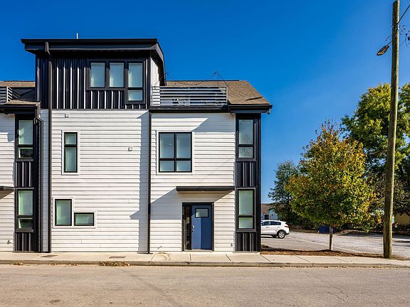 3rd image of 1516 Adams St #102