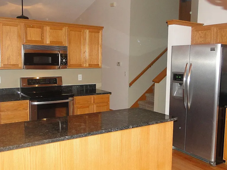 1241 Gas Light Dr — Photo 6
