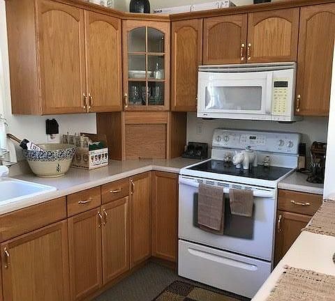 4th image of 505 E C St