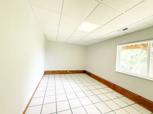 1128 NW Thornwood Cir — Photo 47