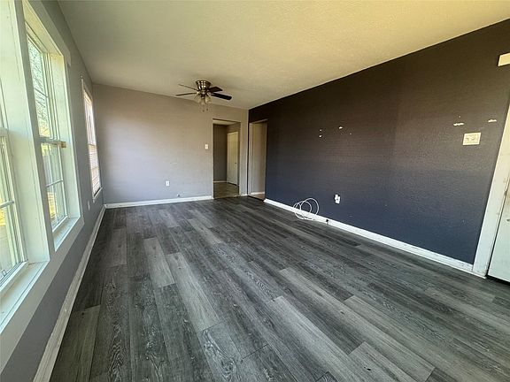 4th image of 3520 Colcord Ave