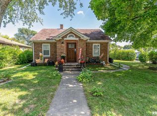 1028 25th St, Moline, IL 61265