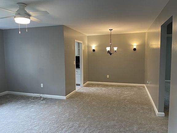 4th image of 171 Talbott St #171