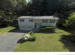 109 Ingham Hill Rd, Old Saybrook, CT 06475