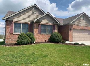 537 Greystone, Washington, IL 61571