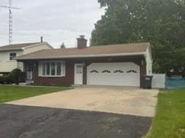 406 Woodlark St, Galesburg, MI 49053