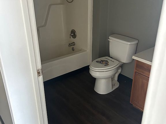 3rd image of 914 Holliston Mills Rd #11294171