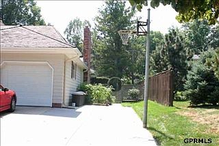 4th image of 12961 Harney St