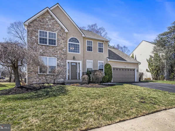 3877 Vincent Dr, Collegeville, PA 19426