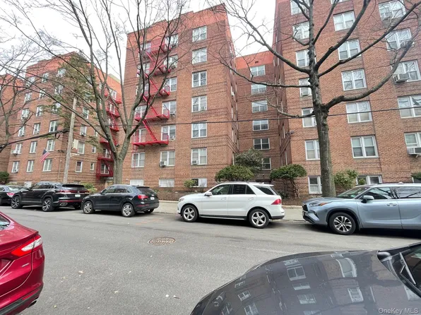 43-35 union Street #2M, Flushing, NY 11355