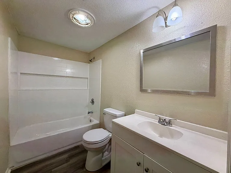 203 W Nolan St — Photo 5