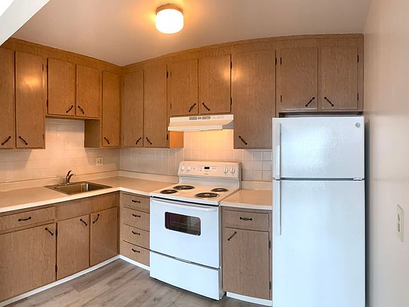 4th image of 3125 Turk Blvd #9